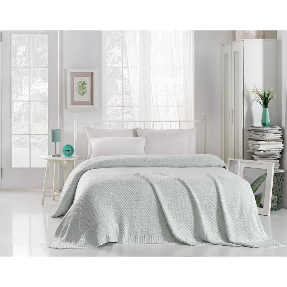Homemania Decor Mentolovomodrá prikrývka cez posteľ Silvi, 220 x 240 cm, značky Homemania Decor